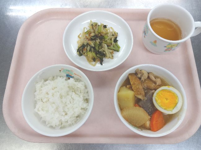 こども園の給食「<span>ごはん　味噌おでん　お浸し</span>」