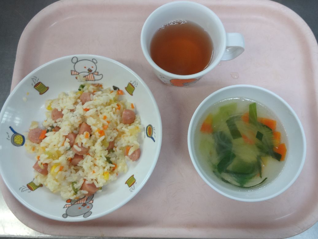 こども園の給食「<span>チャーハン スープ</span>」
